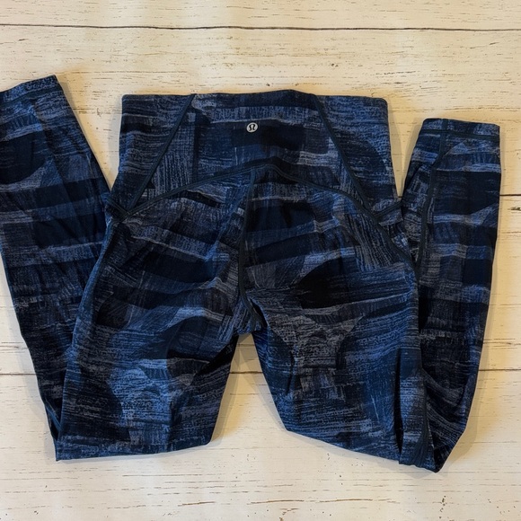 lululemon athletica Pants - Lululemon Blue Patterned Leggings
